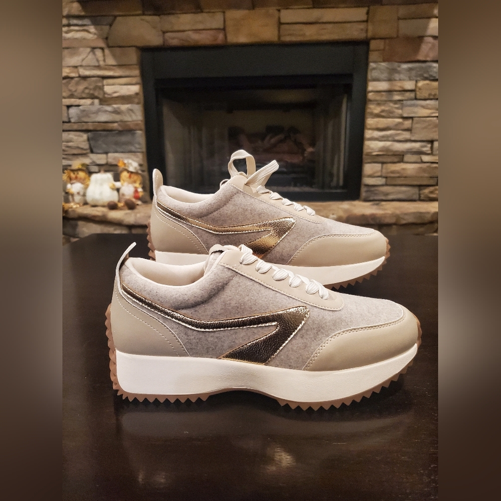 Dolce Vita Bynx Bossy Sneakers-NWT